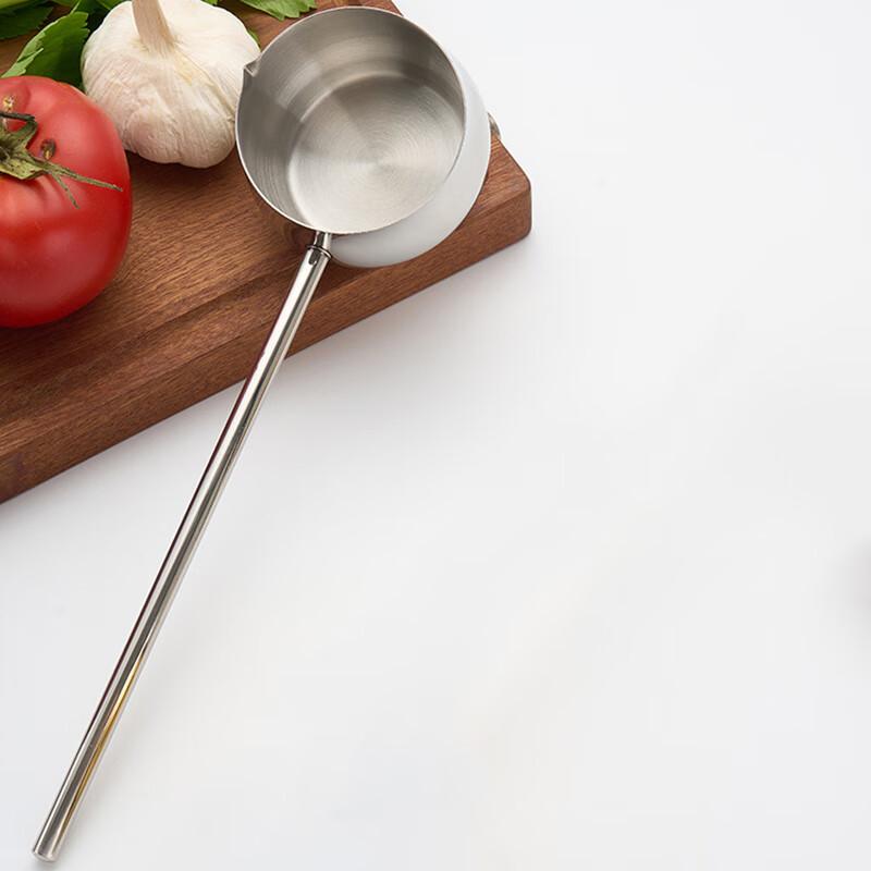 

Pabei 304 Stainless Steel Long-Handled Kitchen Ladle