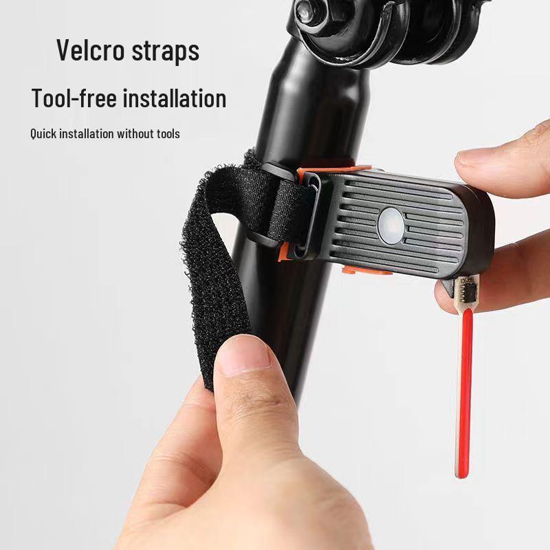 Lumină LED Reîncărcabilă USB pentru Ciclism Nocturn - Prindere cu Curea și Navigare Fluantă