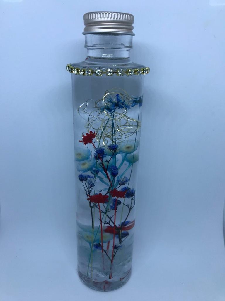 C.R Herbarium, Preserved Flowers, Gift, Mother's Day Gift, Message Card Included, Ornamental Decor (Red)