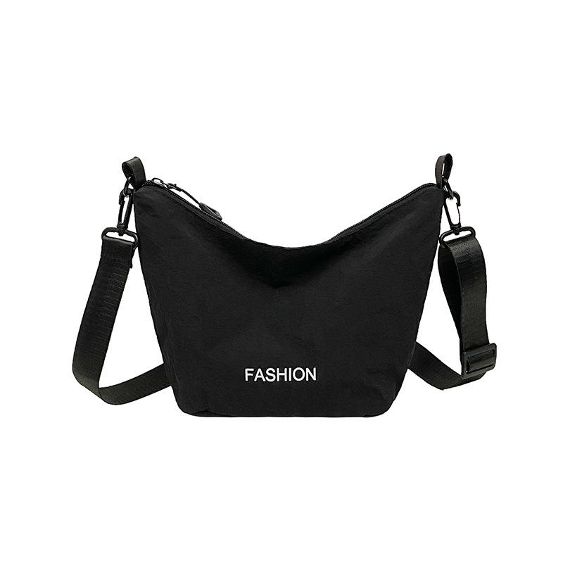 Casual nylon cloth oblique span small bag female super cool wind lightweight trend versatile single shoulder armpit dumpling bag