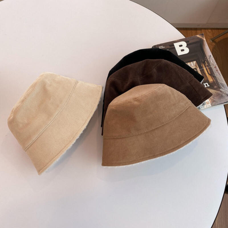 Corduroy down brim wool bucket hat with golden plain beanie beige