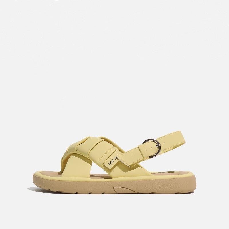 2025 New Summer French Cross with Open Toe Stepping On Shit Sandals Versatile Casual Beach Shoes Soft-soled Sandals Women