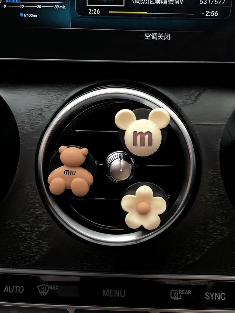 White Bear Brown Paw Set Aromatherapy Clip Car Ornament Decoration Accessories