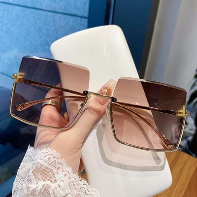 Brillen en accessoires – Zonnebrillen