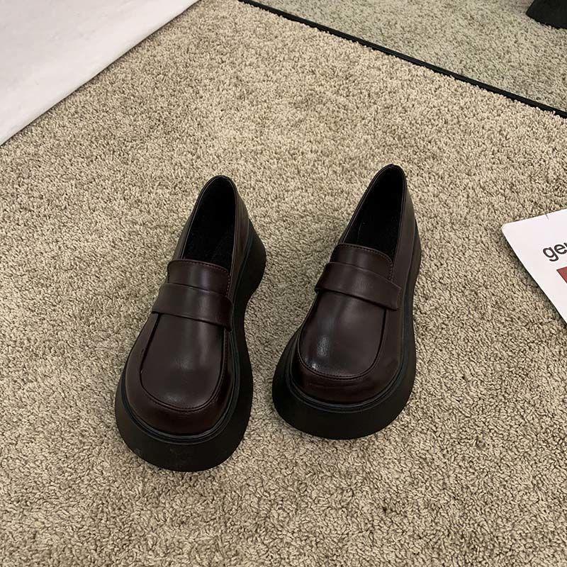 

2025 осень новые универсальные лоферы на плоской подошве на платформе студенческие лолита jk маленькие кожаные туфли женские туфли-одинарки 40 коричневый