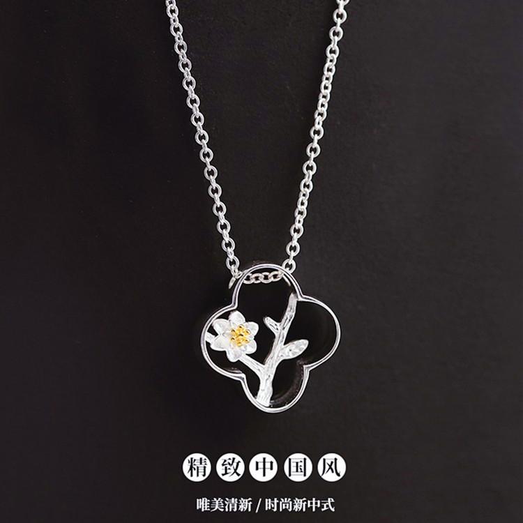 New Simple Flower Exquisite 925 Sterling Silver Jewelry Plum Blossom Hollow Clover Tree Clavicle Chain Pendant Necklaces HZX437