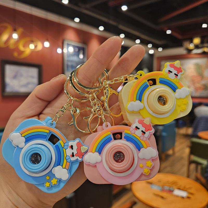 Niedliche Mini-Projektionskamera Cartoon Leuchtendes Projektionslicht Damenhandtasche Schlüsselanhänger Anhänger