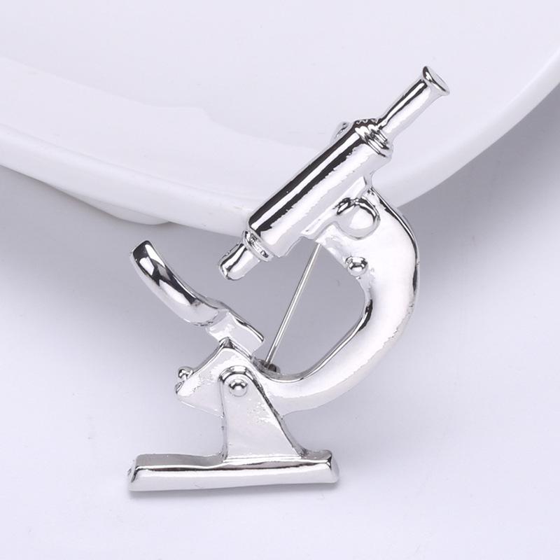 

Творческий сплав глянцевый микроскоп брошь мода личность медицинское оборудование значок булавка универсальные аксессуары для одежды серебряный