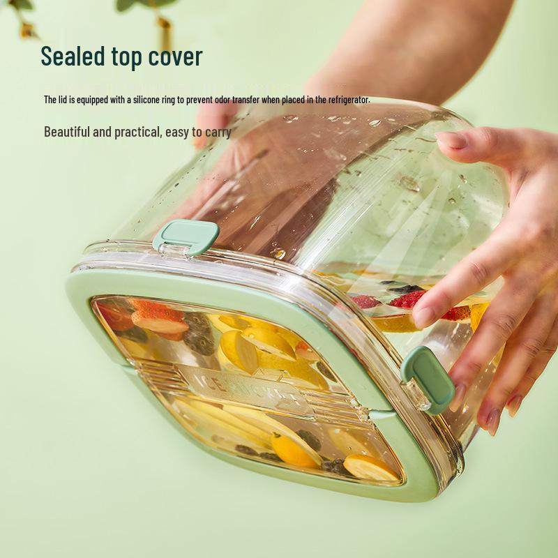 

Portable Ice Bucket for Outdoor Camping and Picnics - Keeps Drinks and Fruit Chilled