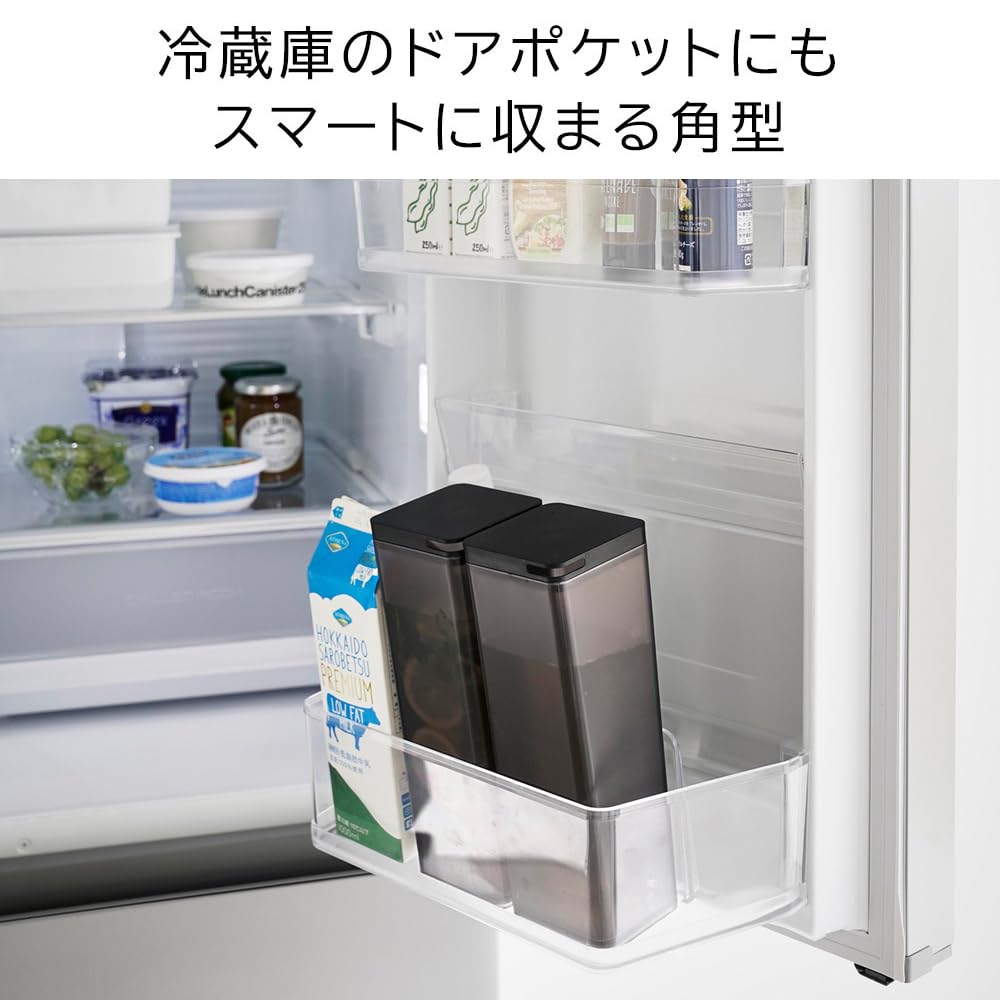 Yamazaki Jitsugyo Garrafa de água fria com filtro anti-salpicos que pode ser vertida de ambos os lados do Jarro Slim Lavável na máquina de lavar louça Água fria