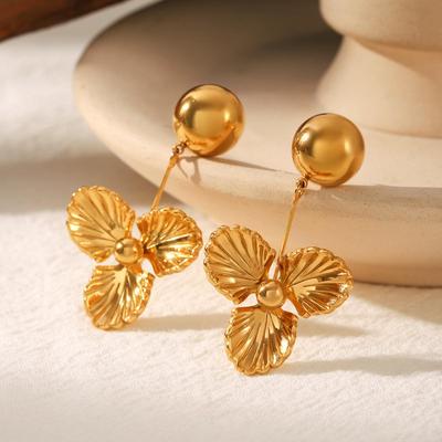 European and American Three-Petal Flower 18k Titanium Steel Stud Earrings for Women - Light Luxury INS Style.