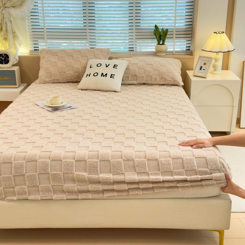 Thickened Winter Bed Cover: Non-slip Milk Velvet & Coral Flannel