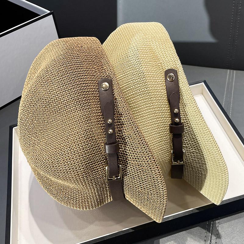 

Hollow woven octagonal hat children spring and summer travel versatile breathable temperament retro newsboy hat Adult (54-60cm) чорний