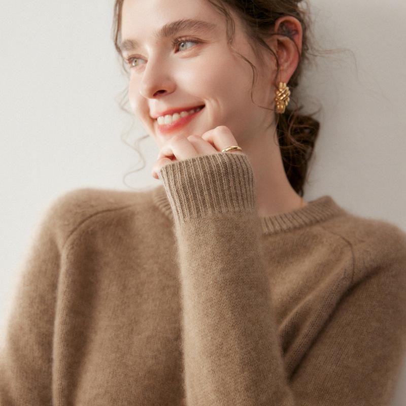 Women's Round Neck Cashmere Sweater - Thick, Soft, Versatile Pullover for Autumn & Winter