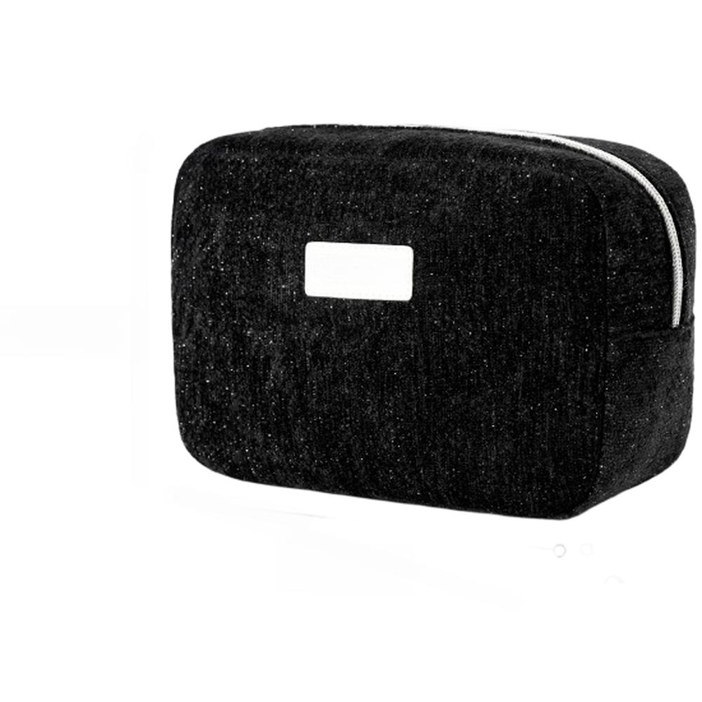 Lightweight Portable Toiletry Pouch with Modern Minimalist Design and Comfortable Handle for Frequent Travelers чёрный