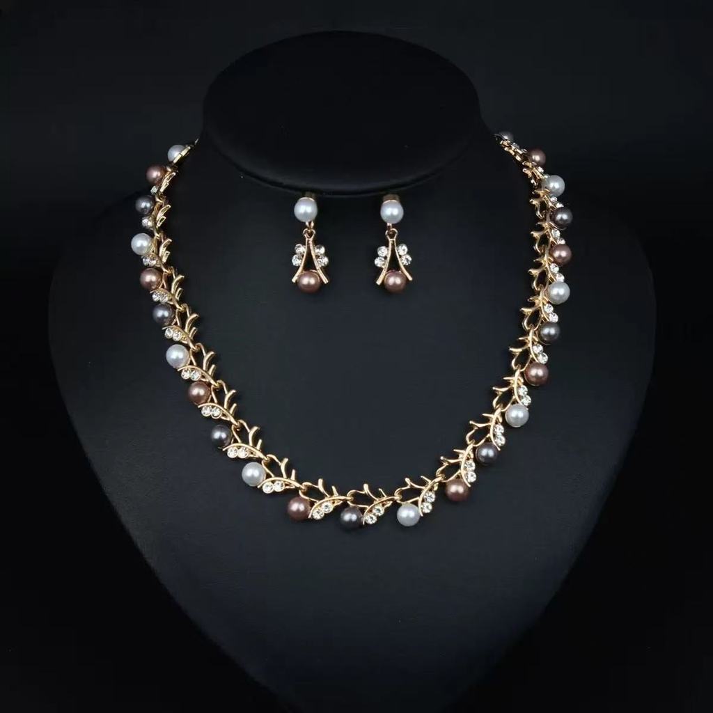 Vintage Artificial Pearl Necklace Earring Set With Alloy Pendants For Women
