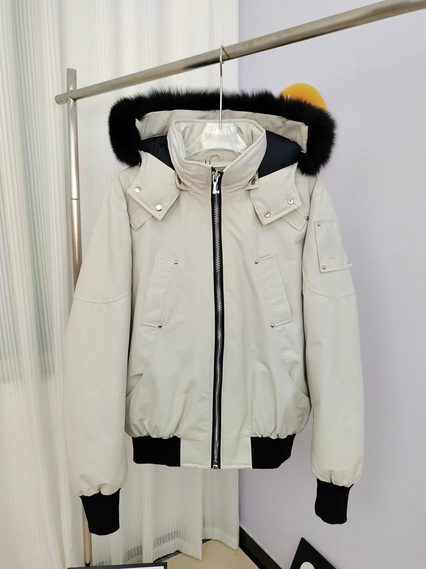 Men`s Hooded Moose Down Jacket with