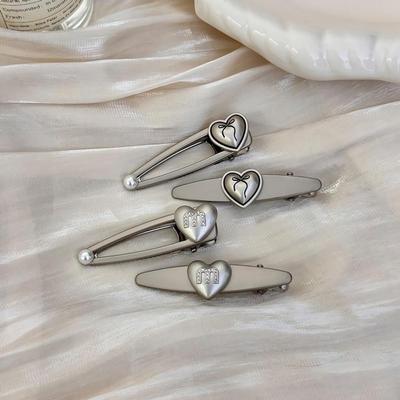 Women's Silver Heart Ribbon Y2K Hair Clip