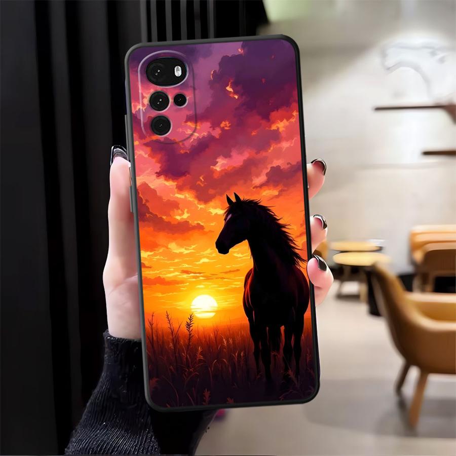 Case for Motorola Moto G50 G51 G73 G60s G53 G30 G52 Edge 20 Pro 30 Lite G71 G22 Edge40 G32 Phone Cover Cool Horse