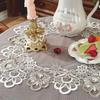 Elegante Tovaglia Bianca in Pizzo con Ricamo Floreale Design Fatto a Mano per Arredo Interno/Esterno, Perfetta per Cucina, Sala da Pranzo e Feste