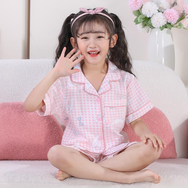 Seturi de pijama de vară din bumbac cu desene animate pentru fete - Topuri cu mânecă scurtă și pantaloni scurți pentru copii de vârstă mijlocie și mare.