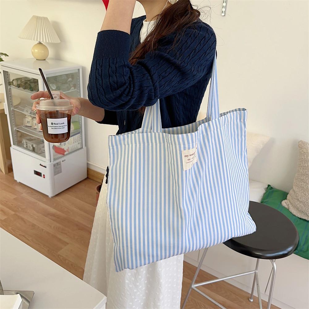 Stylish Striped Canvas Shoulder Bag For Daily Commutes And High-quality