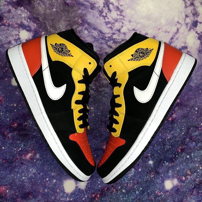 Ny Jordan 1 Mid Svart Amarillo Team Orange GS BQ6931-087