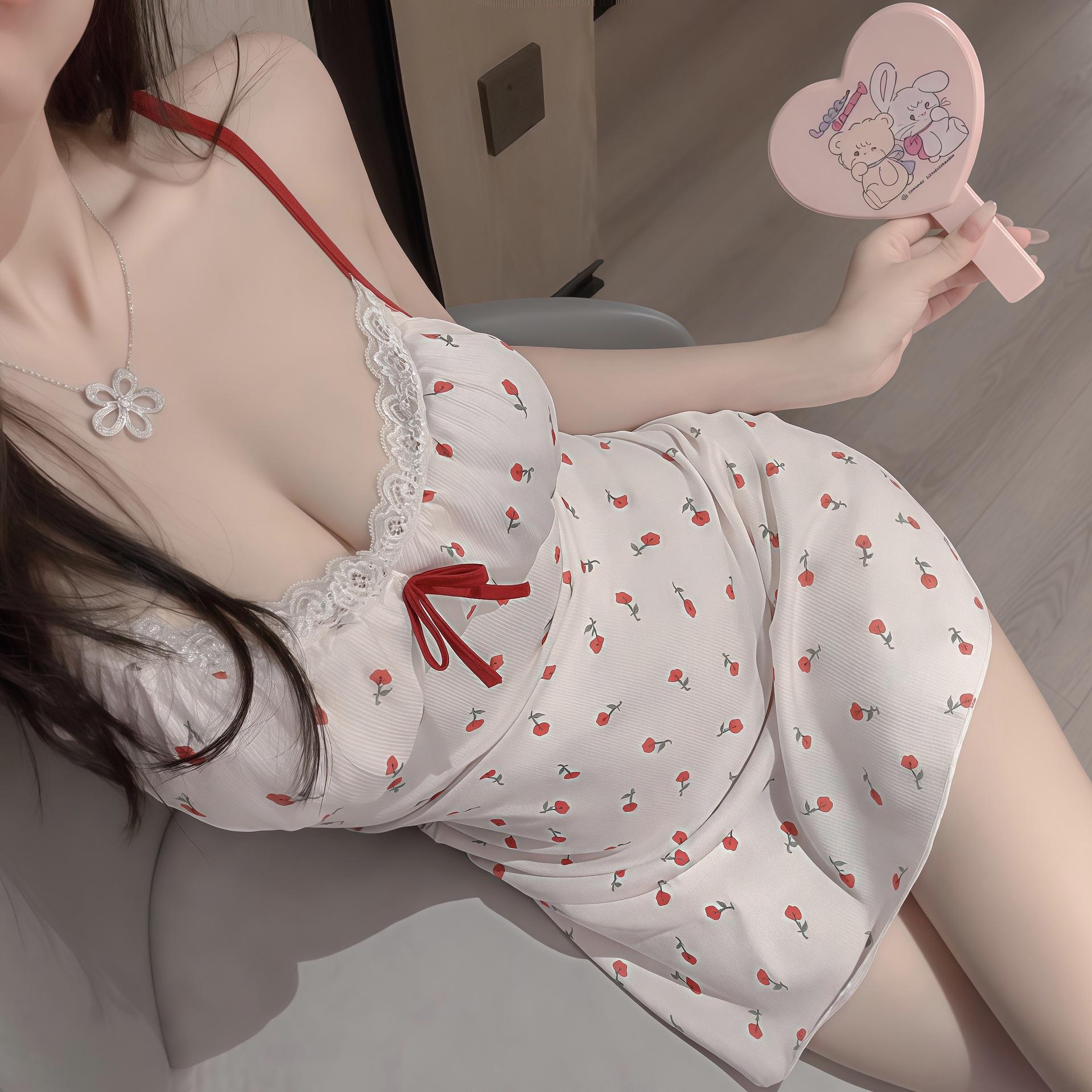 

Pure desire sexy pajamas women Ice Ribbon chest pad print Pure desire wind Spice girl silk thin suspender nightdress home one size fits all [suitable for 80-120 lbs]