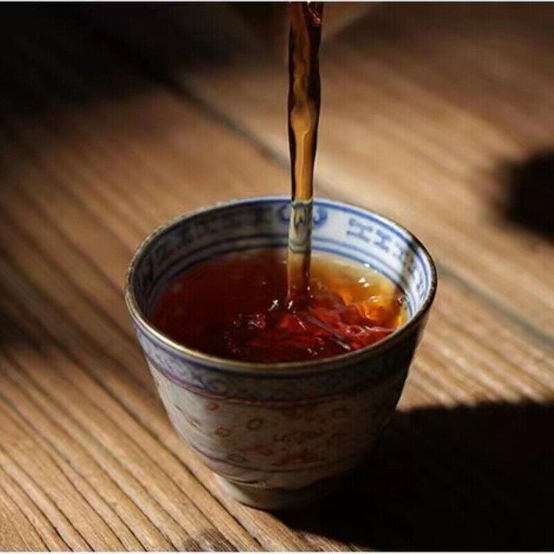 Yunnan Tea Menghai Tea Cake Old Pu'er Qizi Tea Golden Bud Cake 357g Pu'er Tea