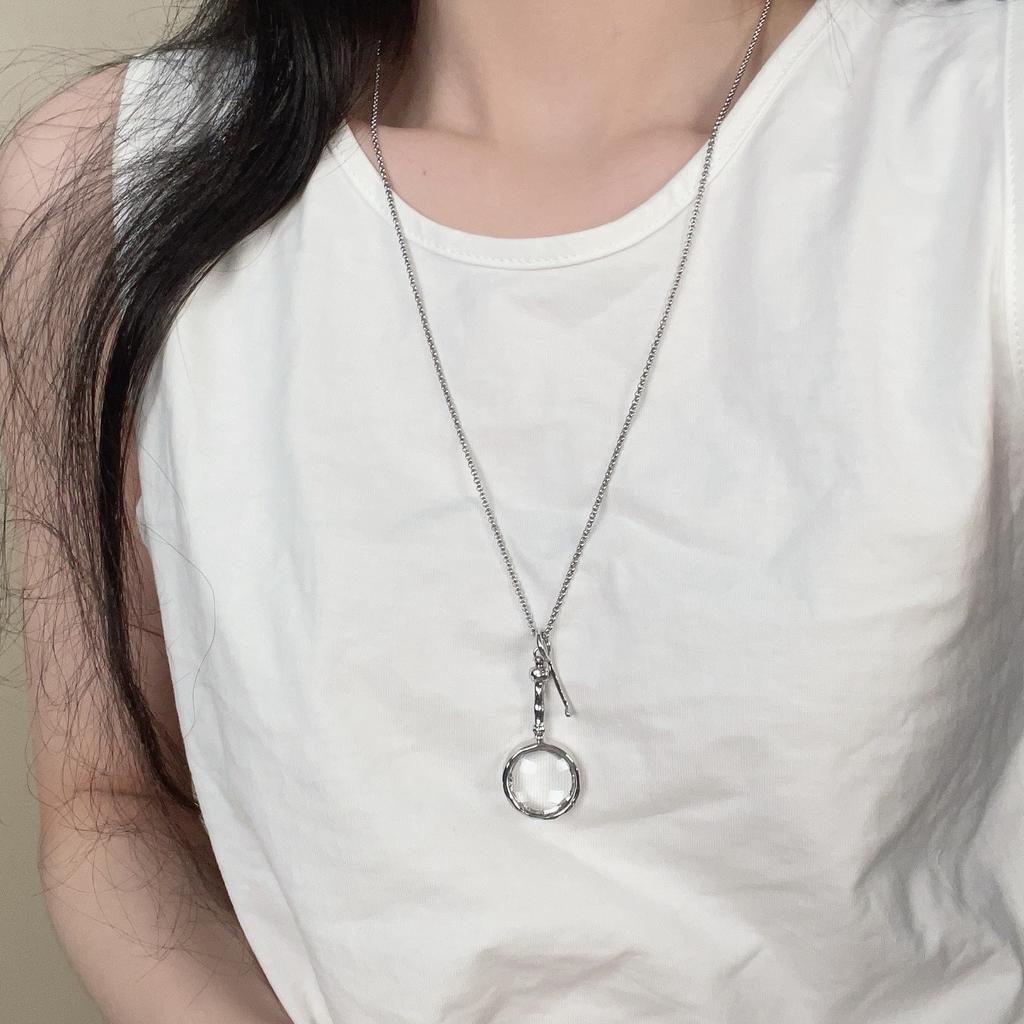 Blogger same magnifying glass pendant long necklace women's light luxury niche high sense retro ins black rope sweater chain