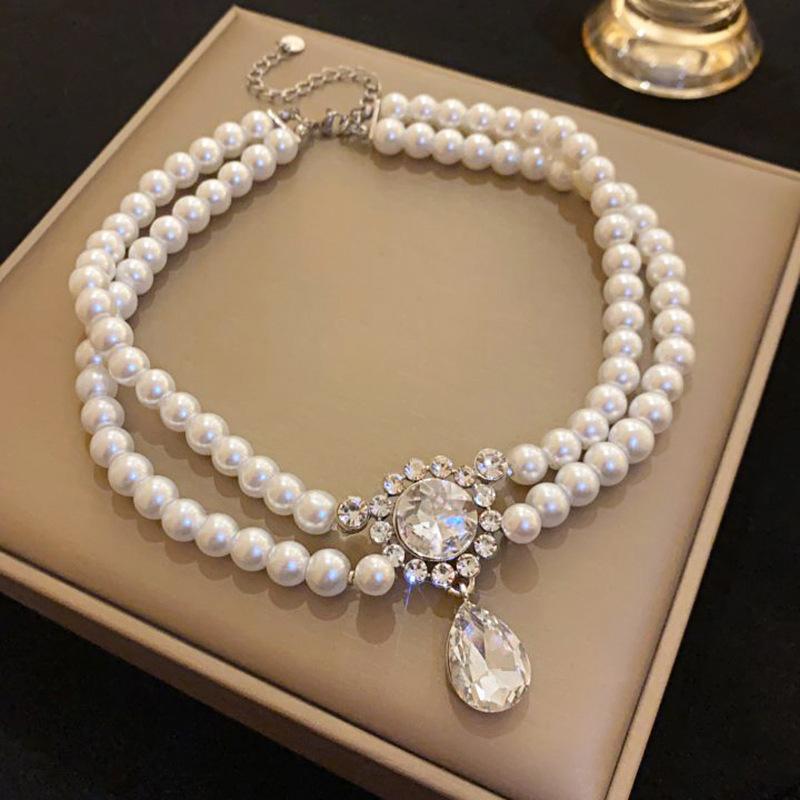 French Light Luxury Diamond-encrusted Artificial Pearl Necklace Retro Court Style Collarbone Chain Niche High-end Jewelry Women