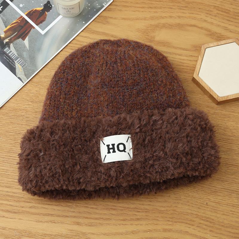 

Женская осенне-зимняя мода Универсальная утолщенная ветрозащитная шерстяная шапка в корейском стиле Большой обхват головы Двухцветная плюшевая теплая шапка Новинка One Size