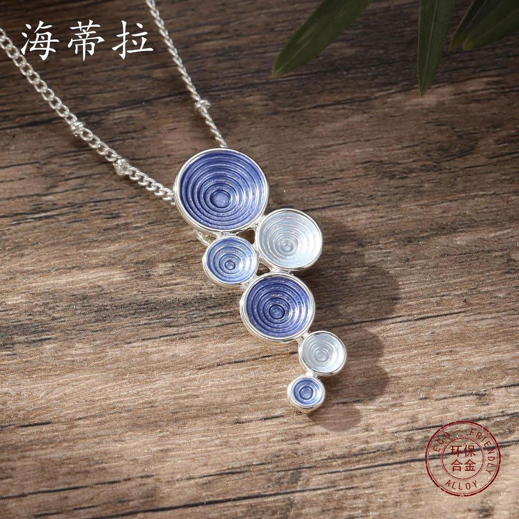 Neuer geometrischer Emaille-Ringe Anhänger, einfacher, kleiner und frischer vielseitiger Mehrlagen-Ringe Halskette für Damen
