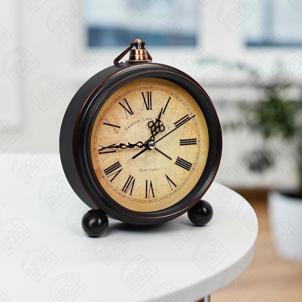 Vintage Budík Kulatý Tichý Analogový Stolní Hodiny Bez Tikání s Římskými Číslicemi, Závěsný Háček - Napájení na Baterie pro Domov Kancelář Studenty Děti