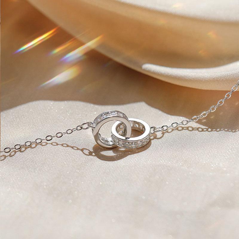 999 Sterling Silver Double Ring Interlocking Necklace - Cold Style Minimalist Double Circle Clavicle Chain for Women белого золота