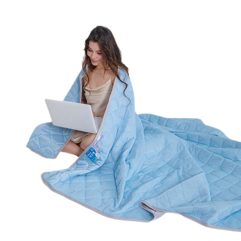 Seiden-Sommerdecke mit kühlendem Effekt: Einzel-/Doppelbett, Maschinenwaschbar, Klimaanlagen-geeignet, Dünner Geschenke-Quilt