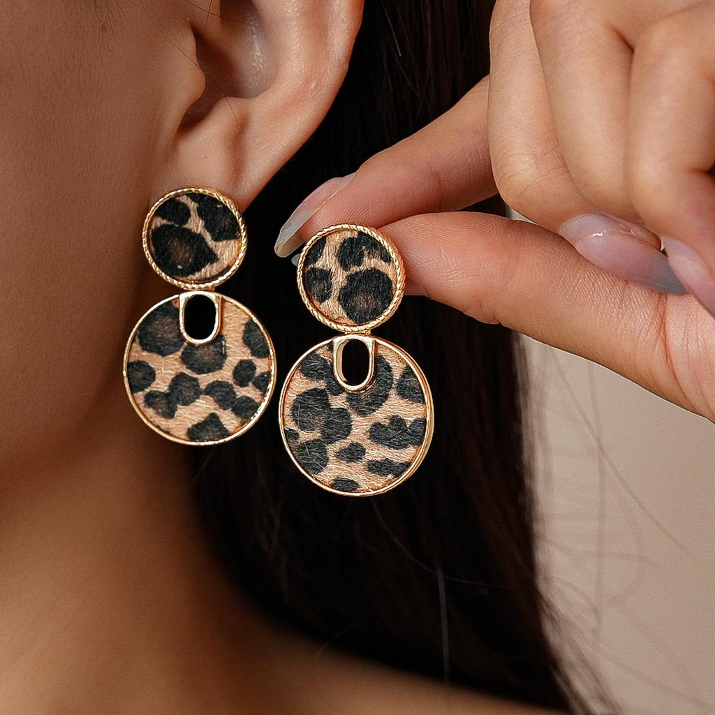 European and American autumn and winter retro geometric round flower leopard print silver needle earrings Maillard niche earrings