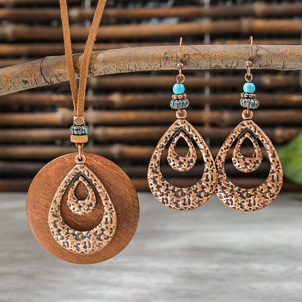 "Set di Orecchini con Nappe Dreamcatcher Bohemien e Collana Etnica in Legno"