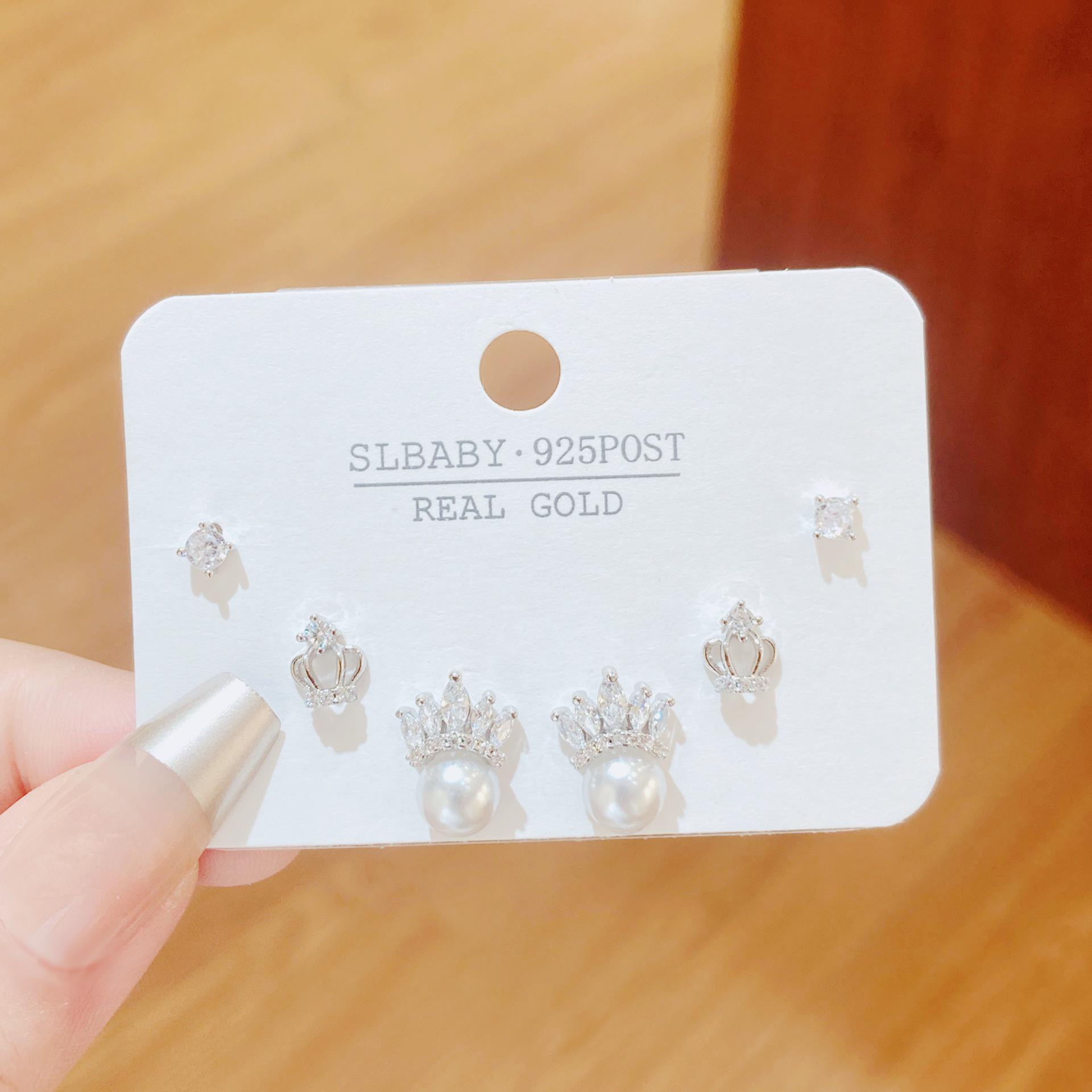 

Гипоаллергенный набор мини-серег из циркона с золотым покрытием для женщин