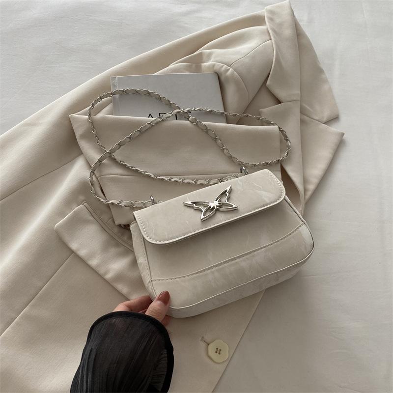 Fashion chain small square bag 2025 autumn new textured butterfly underarm bag casual simple messenger bag
