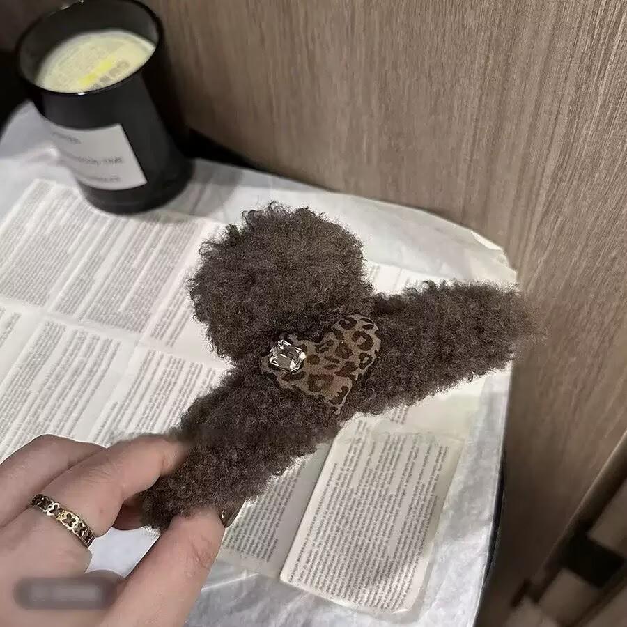 2025 Teddy Fleece Bear Heart Claw Clip: Women s Large Hair Bun Shark Hairpin for Autumn/Winter