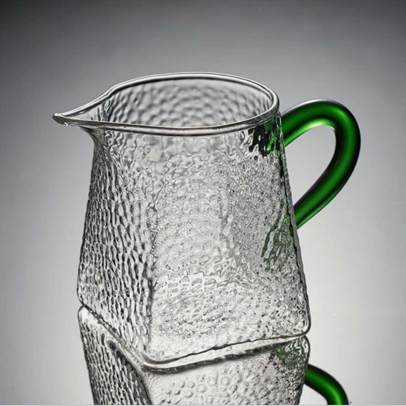 

Shangqi Hammered Glass Tea Dispenser