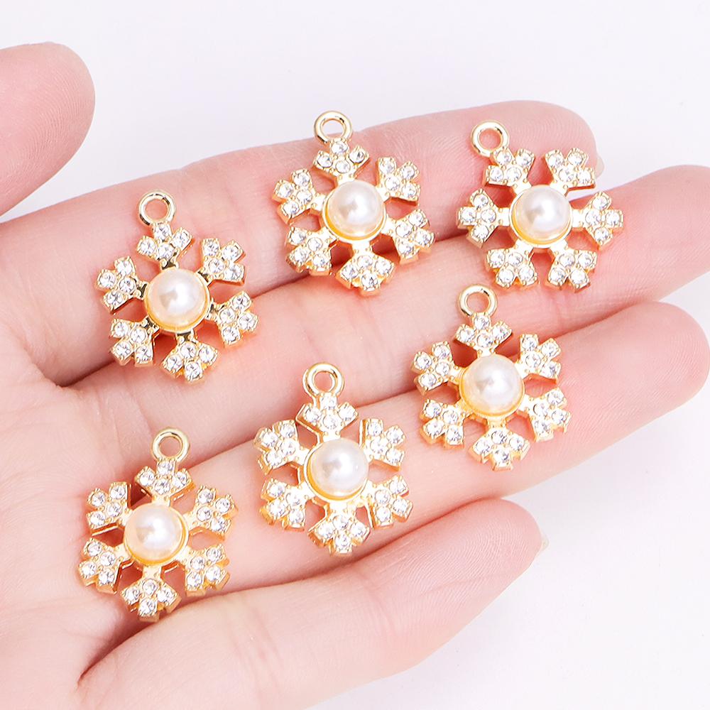 10Pcs Delicate Pearl Zircon Snowflake Pendant Alloy Metal Charms for Diy Jewelry Making Necklaces Earrings Craft Accessories
