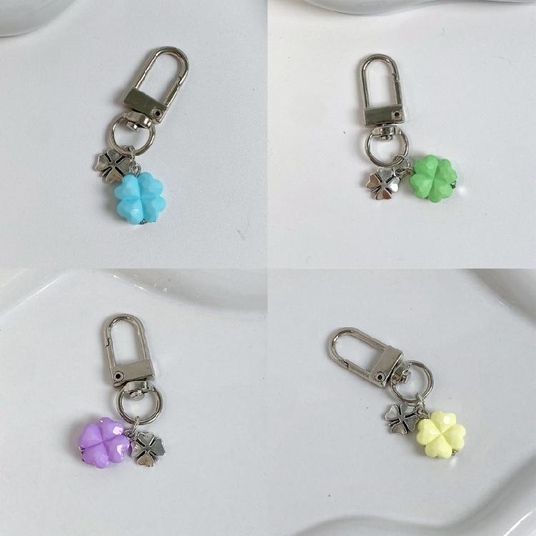 Trendy Clovers Pendant Green Resin Keychain For Phone Bag Luck Symbol Accessory Trendy Clovers Pendant Decors