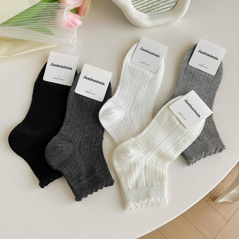 5 Pairs of Women's Summer Thin Breathable Ballet Style Boneless Hollow Lace Socks