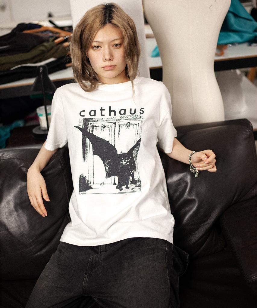 Jeseupigsyeon Cathaus Tee (Off White)