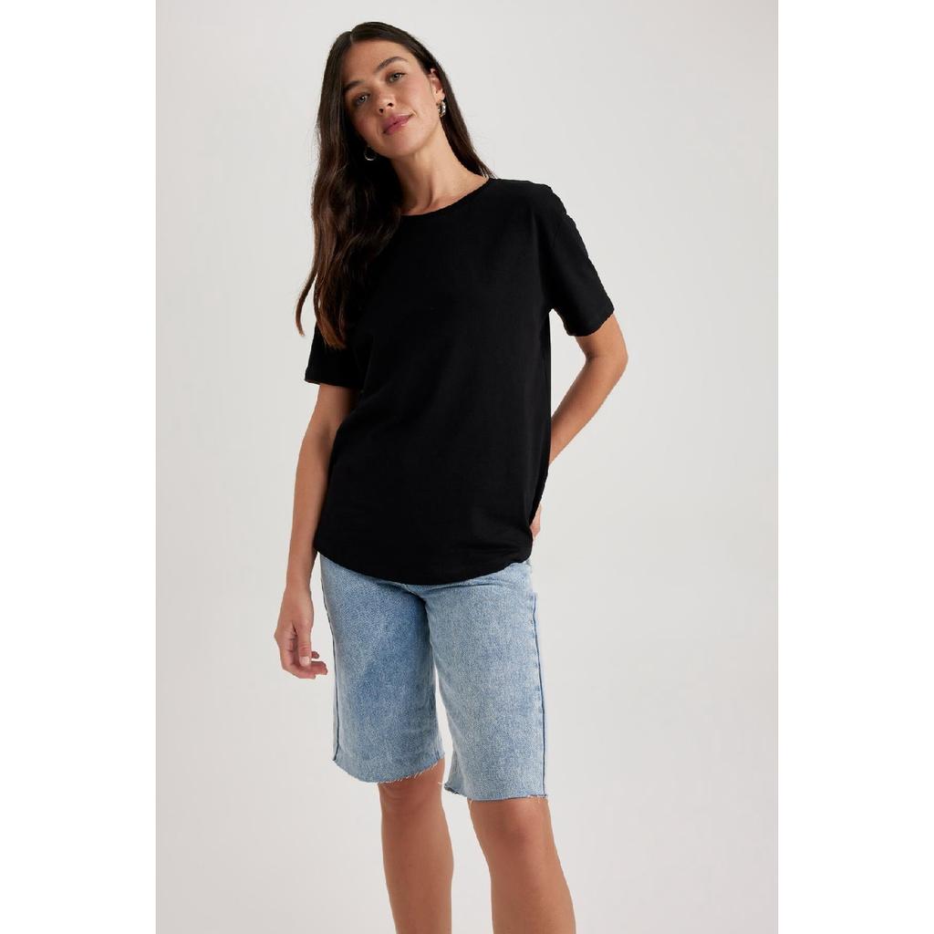 Tricou cu mânecă scurtă cu decolteu obișnuit, de formă regulată