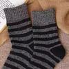 Men Striped Crew Socks Thickened Warm Ribbed Terry Socks Winter Thermal Casual Socks for Sports Daily Errands Work Wear