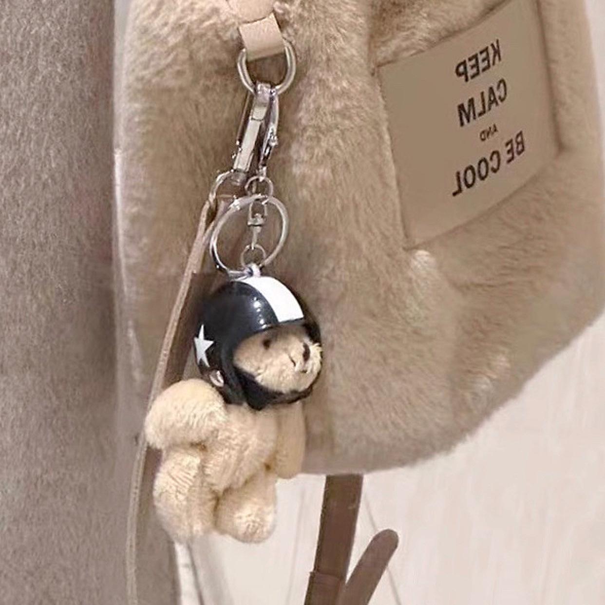 Кулон-брелок в виде шлема медведя: Милый корейский брелок и мотоциклетный аксессуар