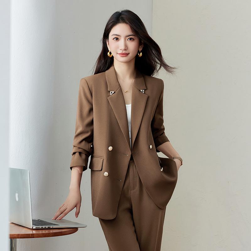 Women's High-End White Loose Silhouette Suit Set, 2025 Spring/Autumn Collection